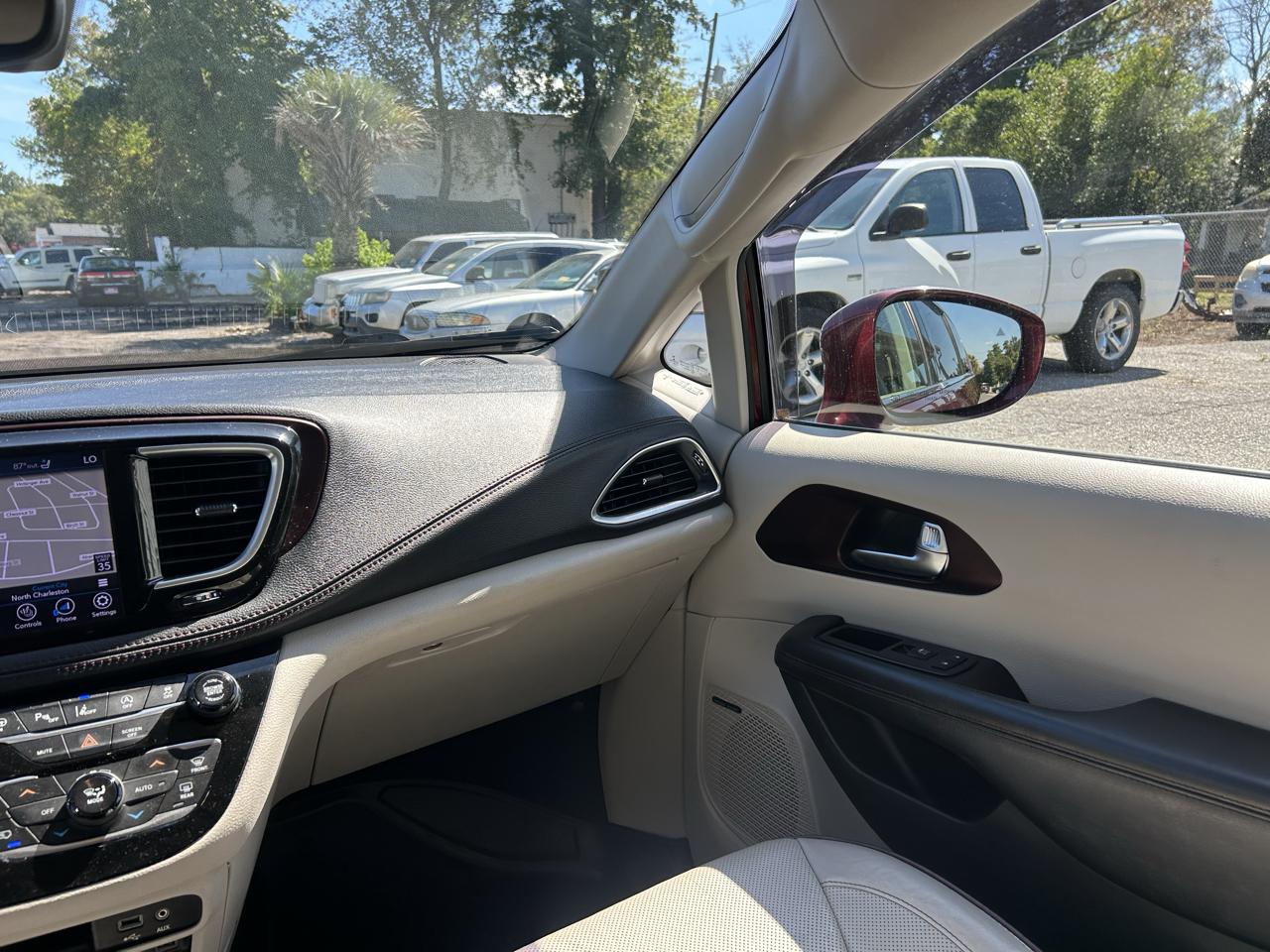 Chrysler Pacifica Limited 2018