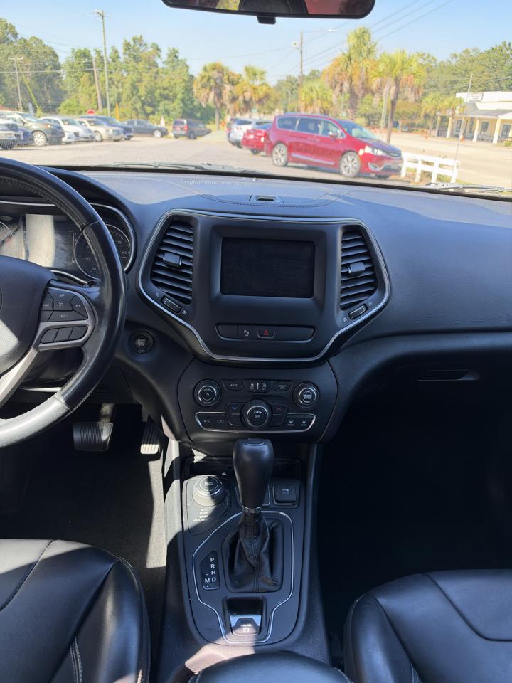 Jeep Cherokee Latitude Plus 4WD 2020