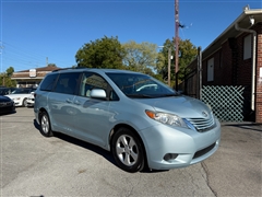 2016 Toyota Sienna  2016 Toyota Sienna