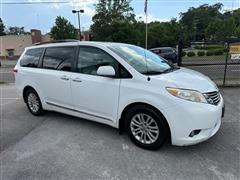 2013 Toyota Sienna 