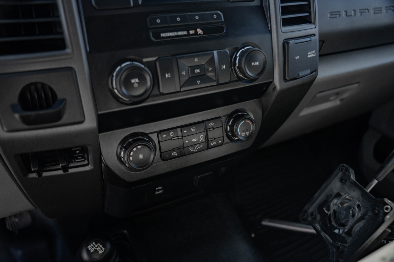 Ford F-550 Regular Cab DRW 4WD 2019 Ford F-550 Regular Cab DRW 4WD 2019