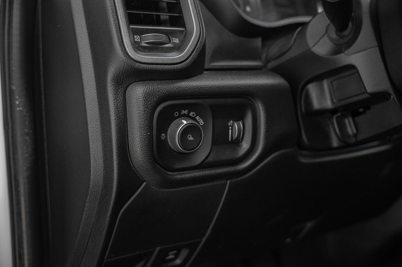 RAM 3500 Tradesman Crew Cab 4WD DRW 2023
