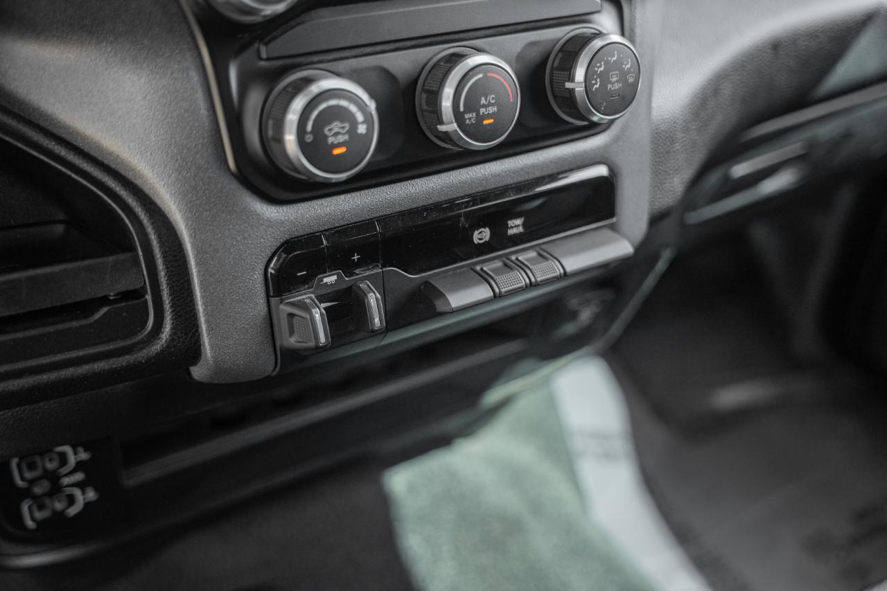 RAM 3500 Tradesman Crew Cab 4WD DRW 2023