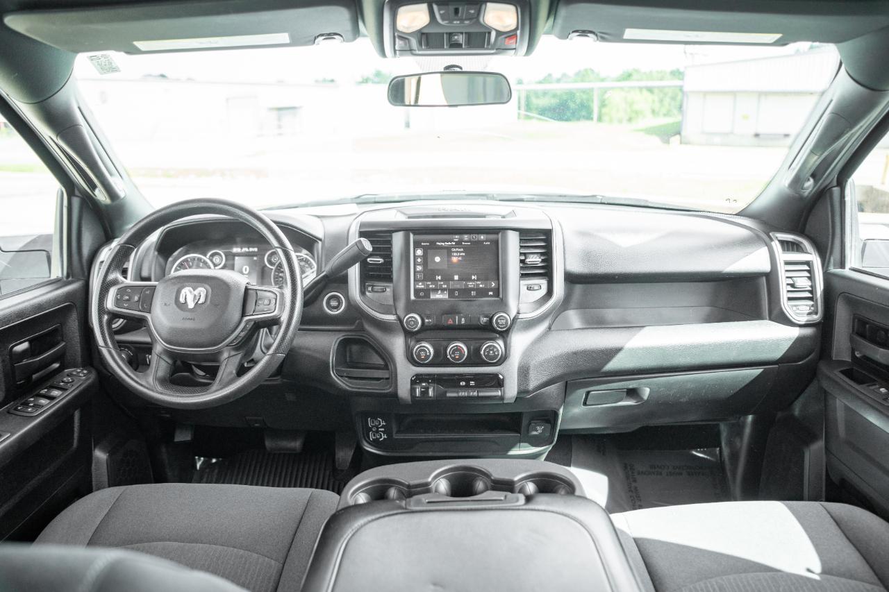 RAM 3500 Tradesman Crew Cab 4WD DRW 2023