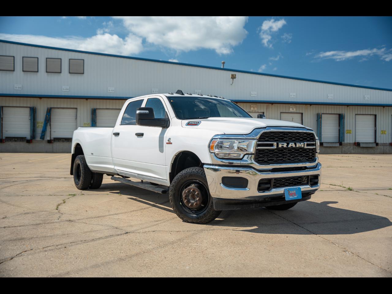 RAM 3500 Tradesman Crew Cab 4WD DRW 2023
