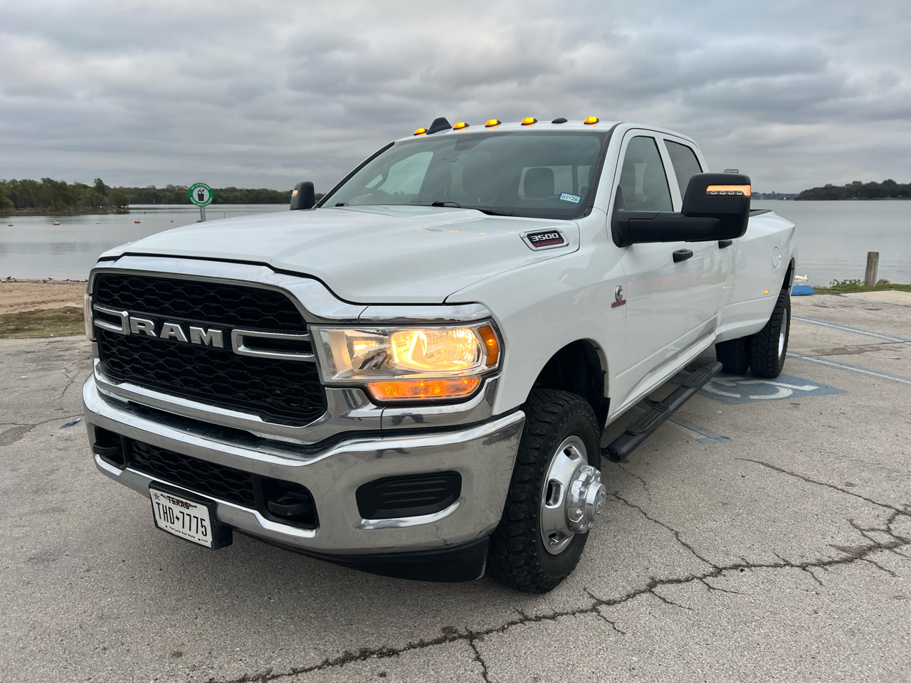 RAM 3500 Tradesman Crew Cab 4WD DRW 2023