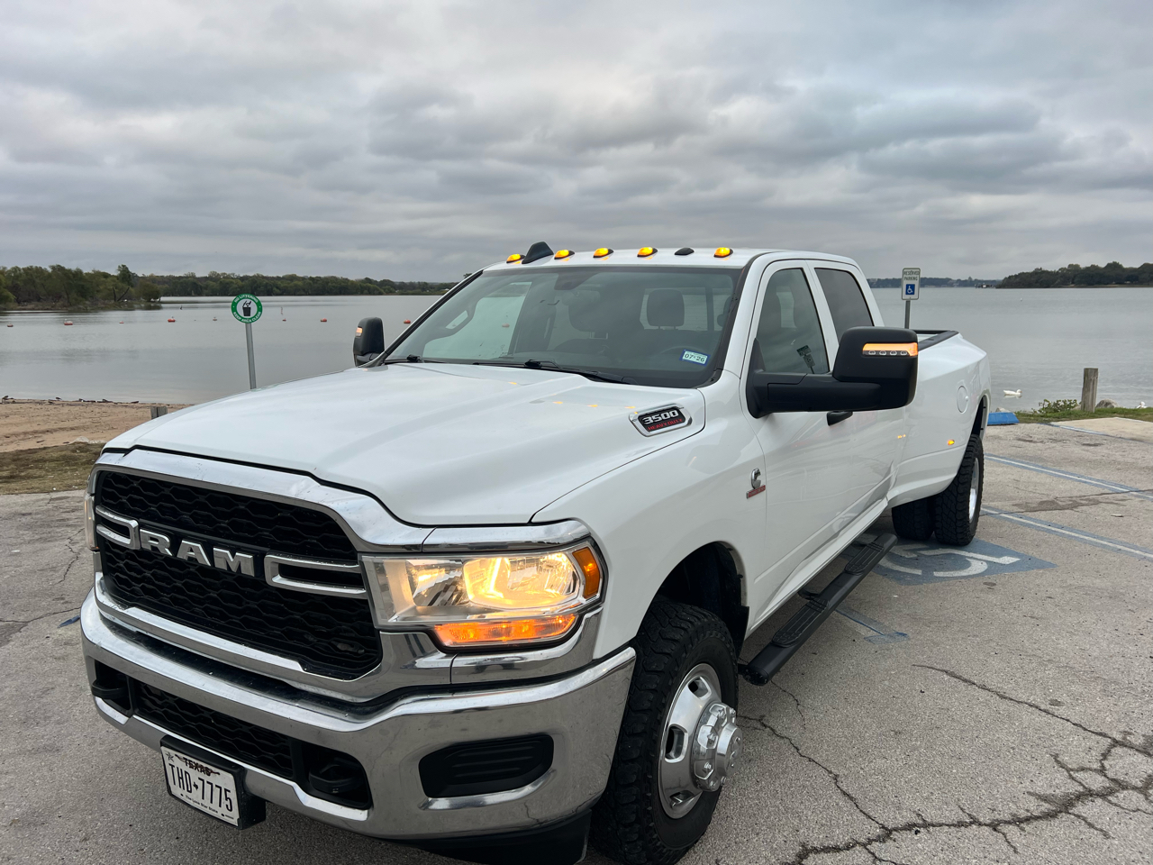 RAM 3500 Tradesman Crew Cab 4WD DRW 2023