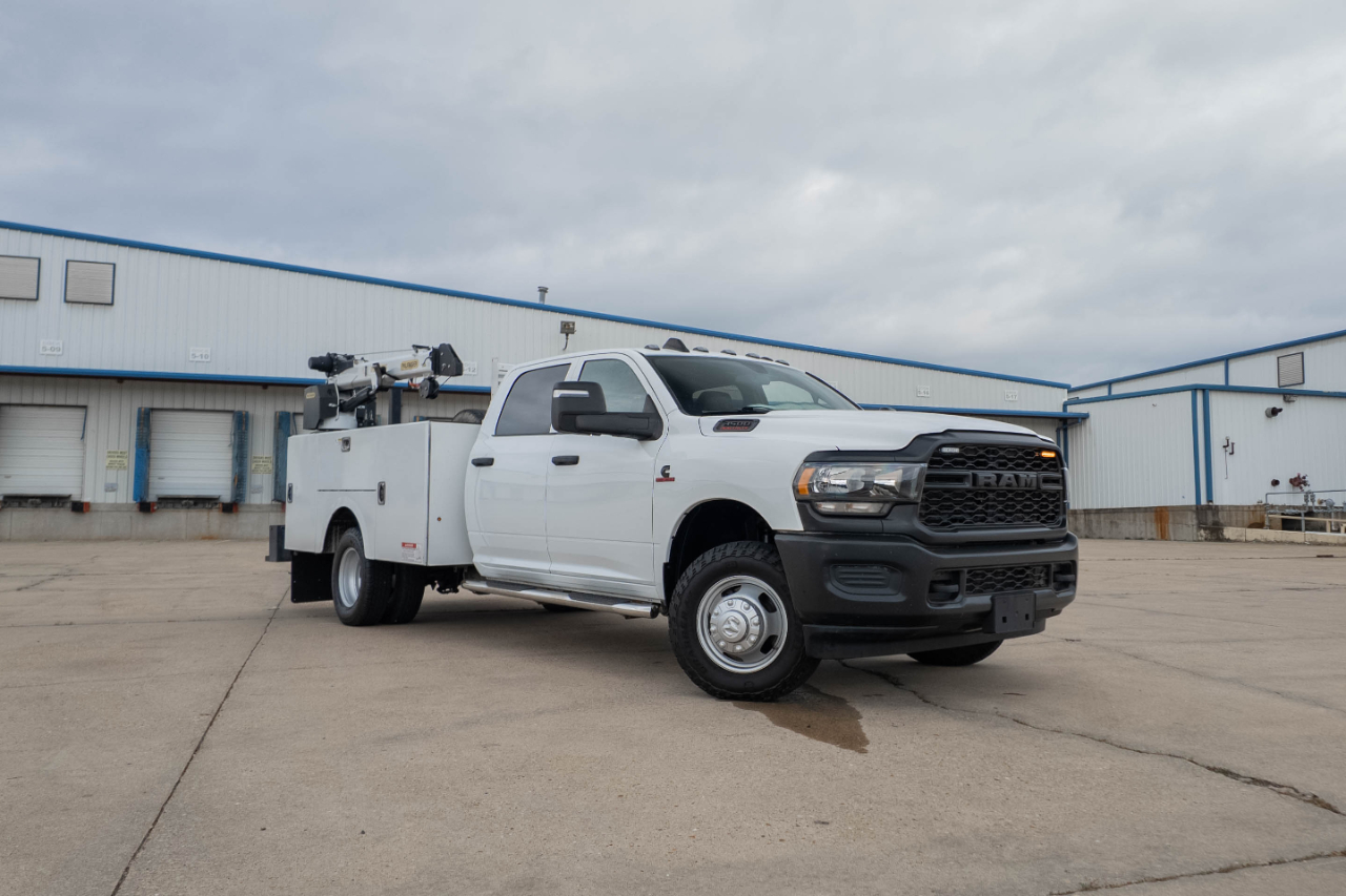 RAM 3500 Crew Cab 4WD DRW 2024