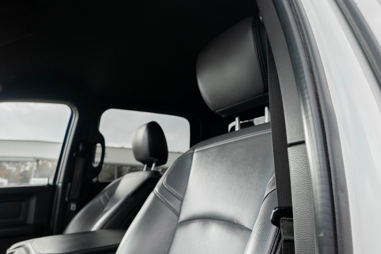 RAM 3500 Crew Cab 4WD DRW 2024