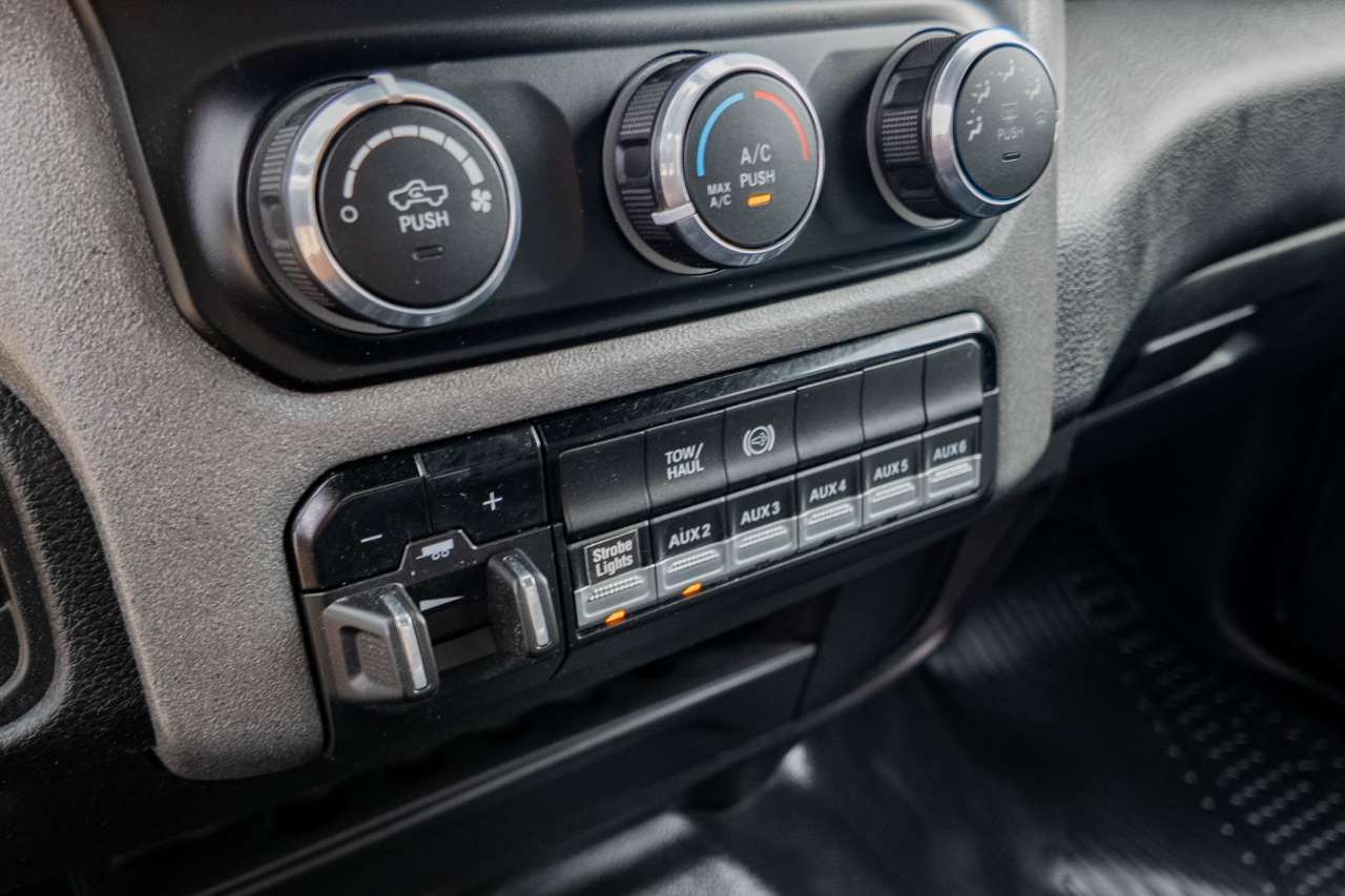 RAM 3500 Crew Cab 4WD DRW 2024