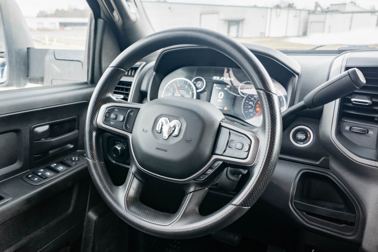 RAM 3500 Crew Cab 4WD DRW 2024