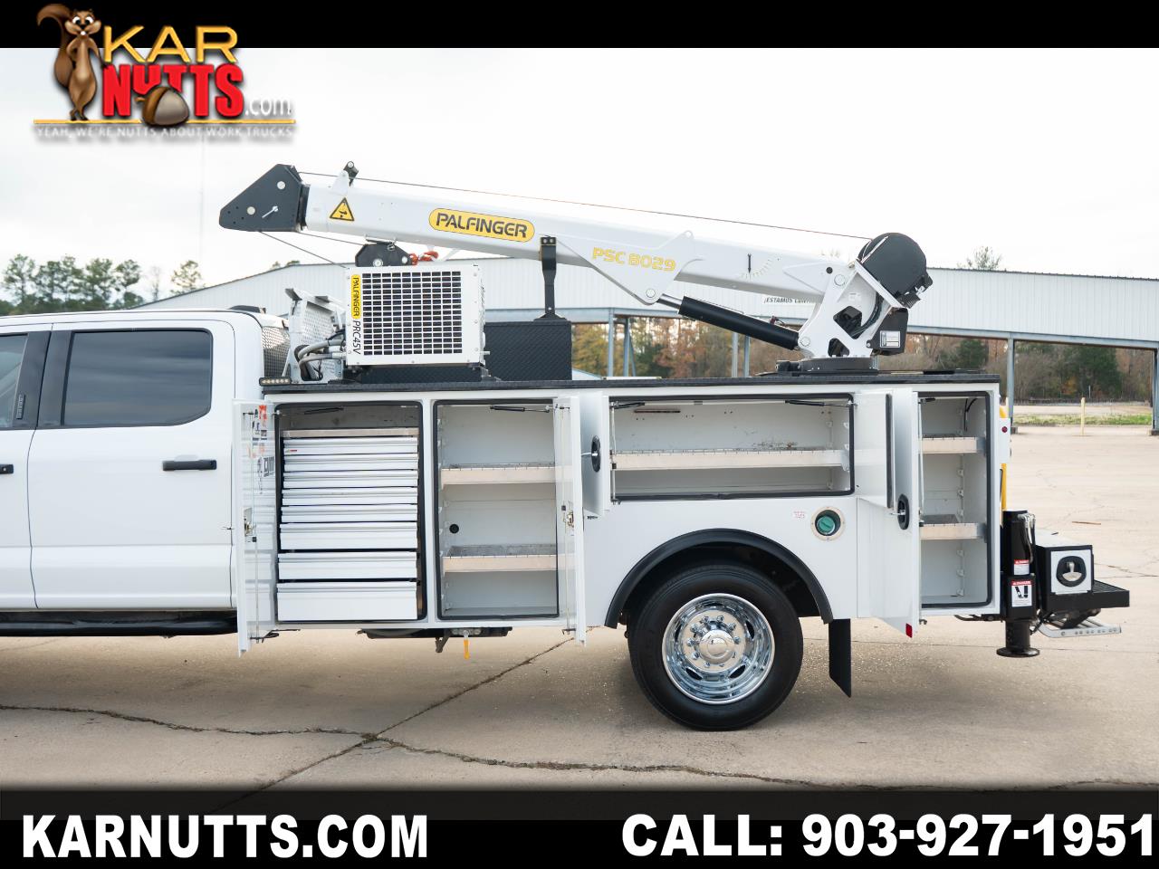 2024 Ford F-550 SERVICE BODY WITH CRANE