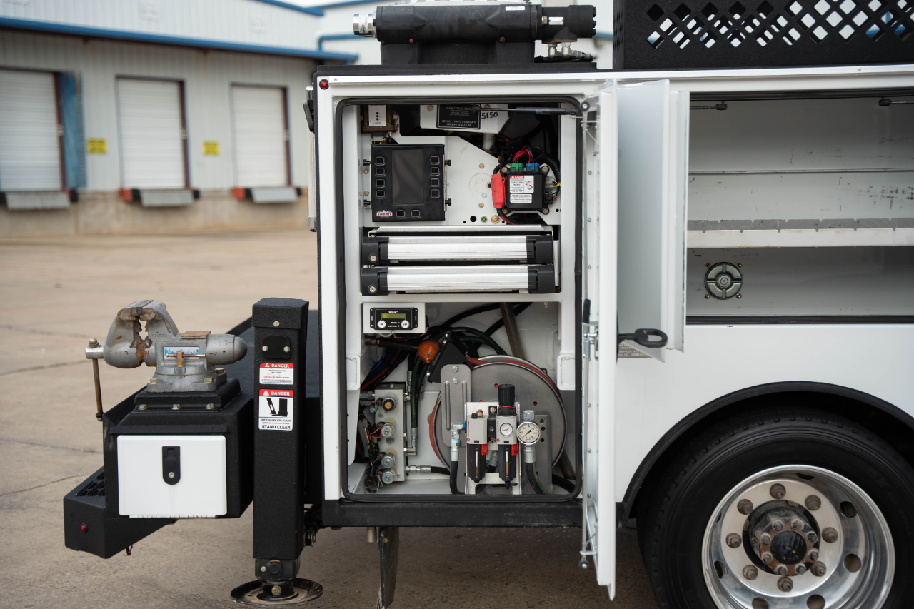 Chevrolet Silverado Medium Duty  2022