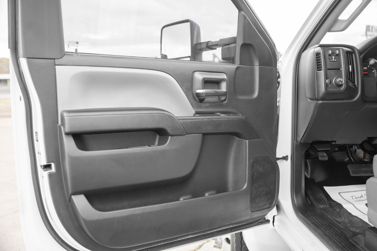 Chevrolet Silverado Medium Duty  2022