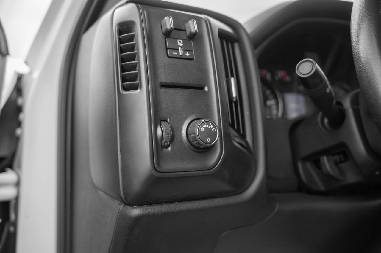 Chevrolet Silverado Medium Duty  2022