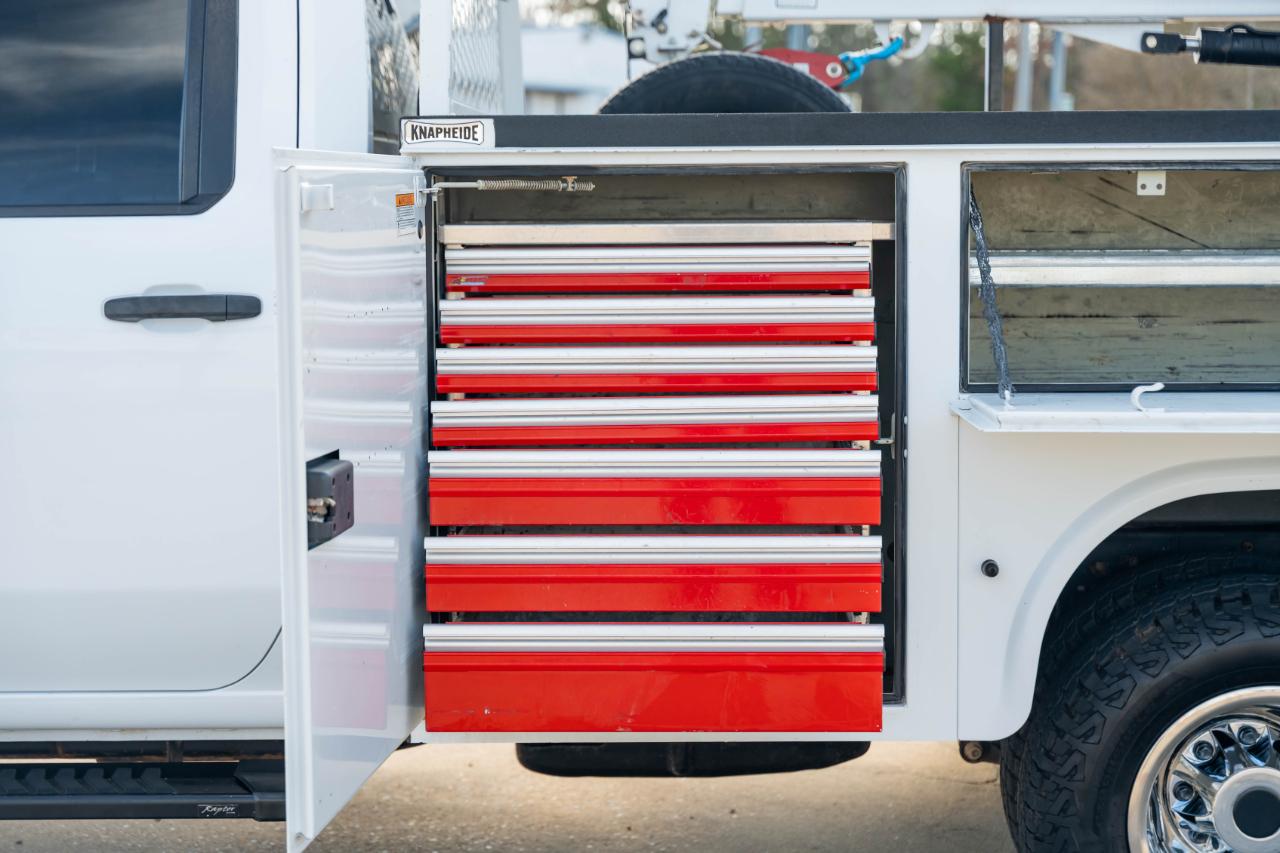 Chevrolet Silverado 3500HD Work Truck Crew Cab 4WD 2022