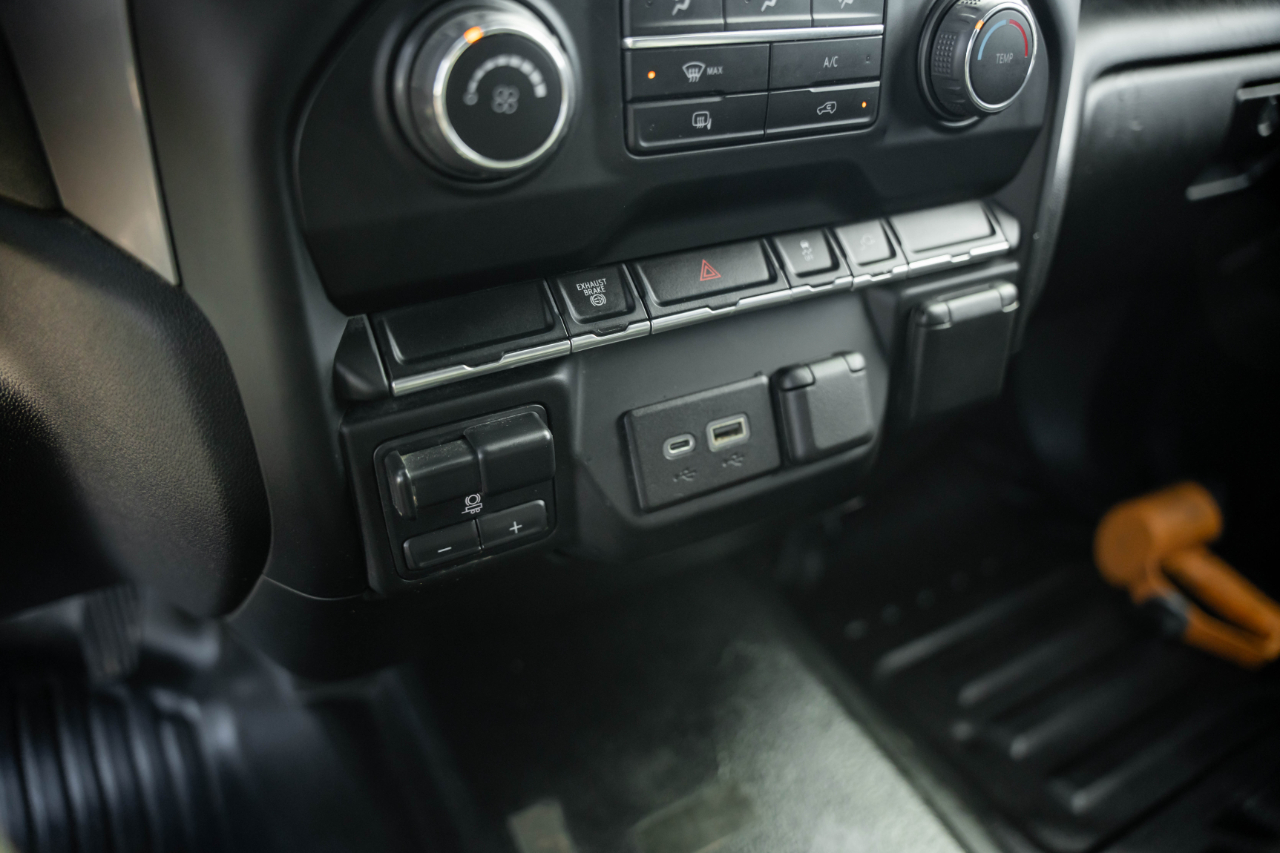 Chevrolet Silverado 3500HD Work Truck Crew Cab 4WD 2022