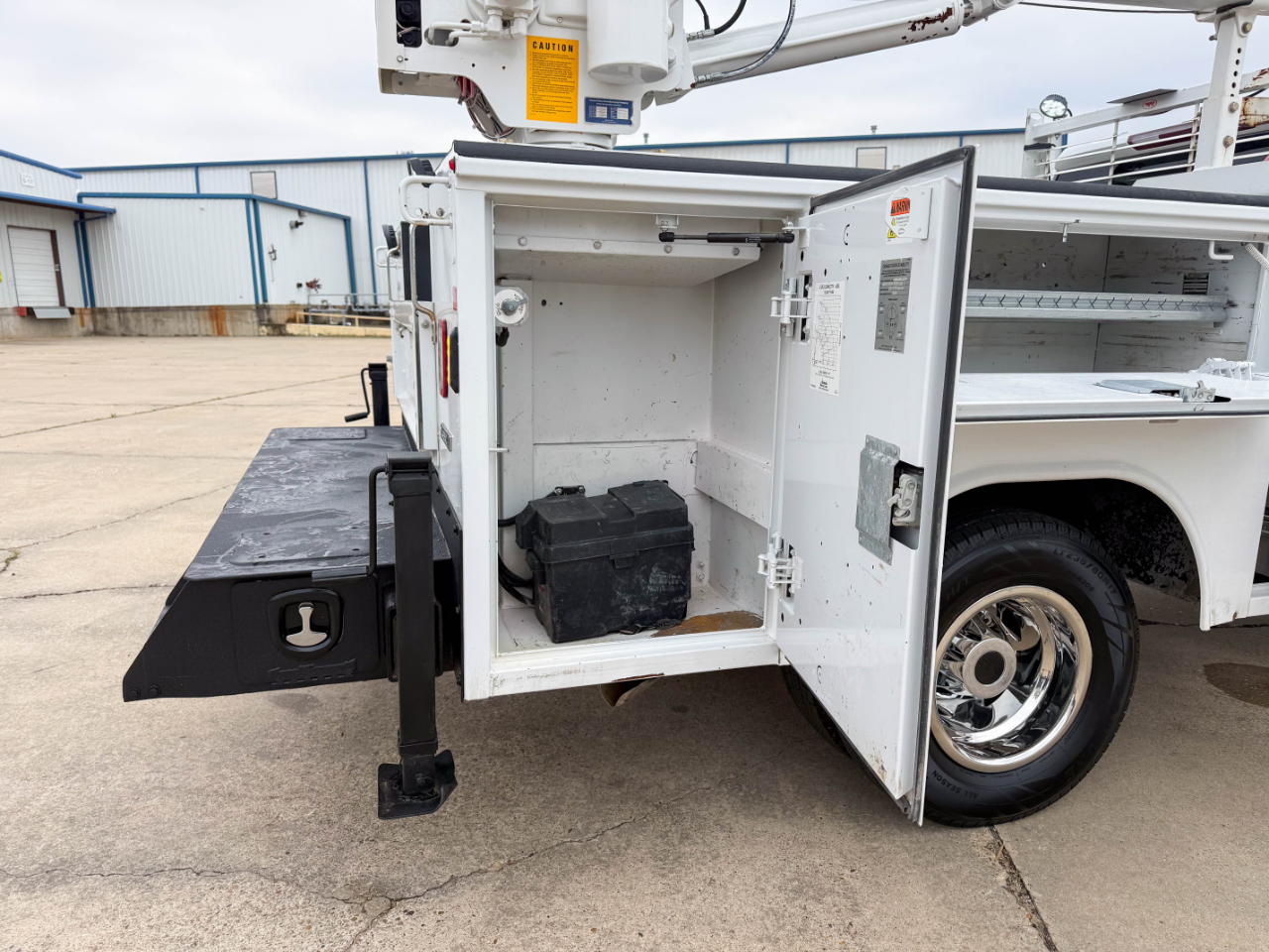 Chevrolet Silverado 3500HD Work Truck Crew Cab 4WD 2023