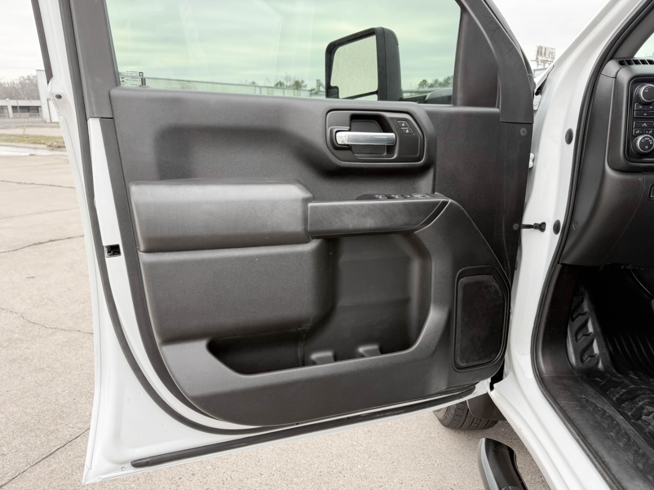 Chevrolet Silverado 3500HD Work Truck Crew Cab 4WD 2023