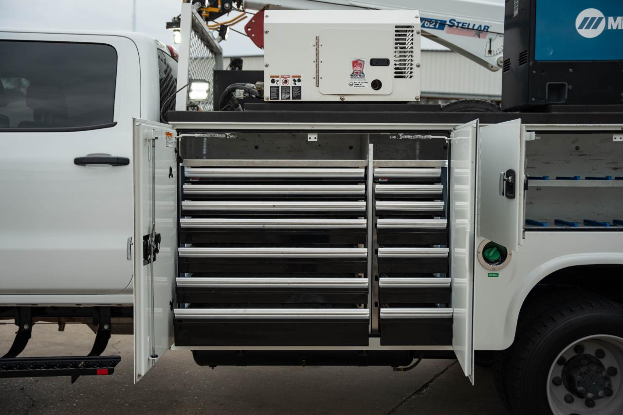 Chevrolet Silverado Medium Duty  2022