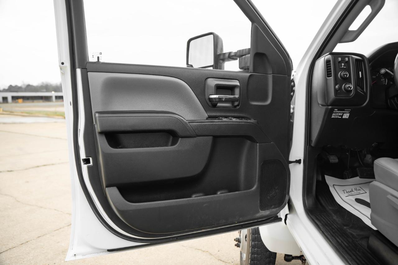 Chevrolet Silverado Medium Duty  2022