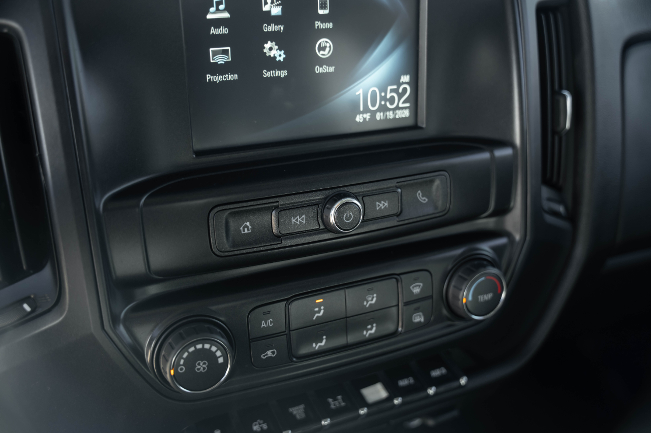 Chevrolet Silverado Medium Duty  2022