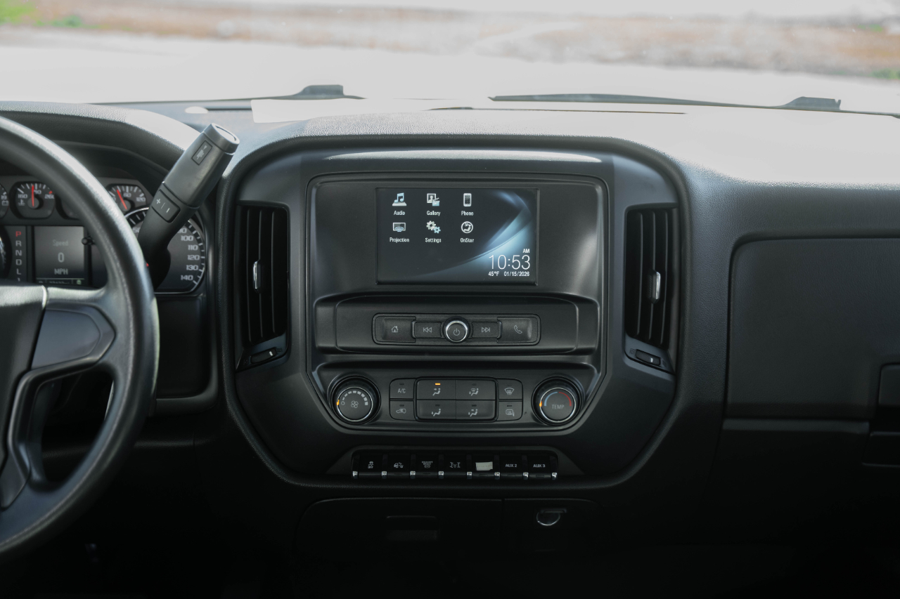 Chevrolet Silverado Medium Duty  2022