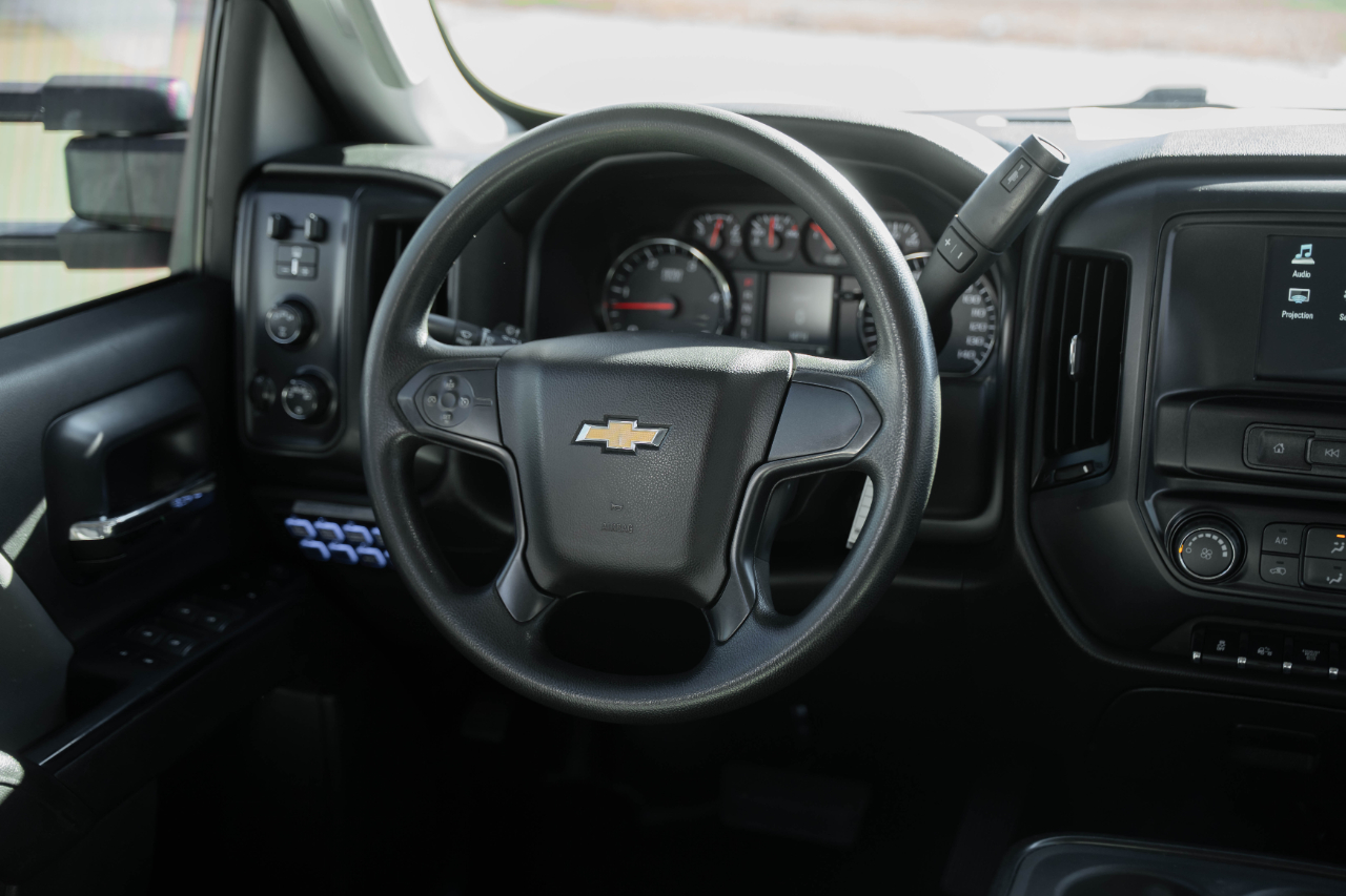 Chevrolet Silverado Medium Duty  2022