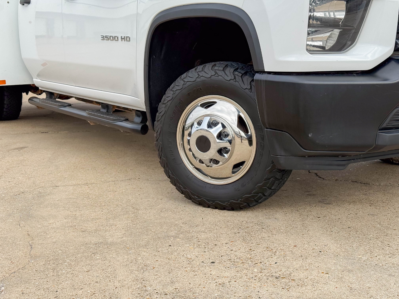 Chevrolet Silverado 3500HD Work Truck Crew Cab 4WD 2023