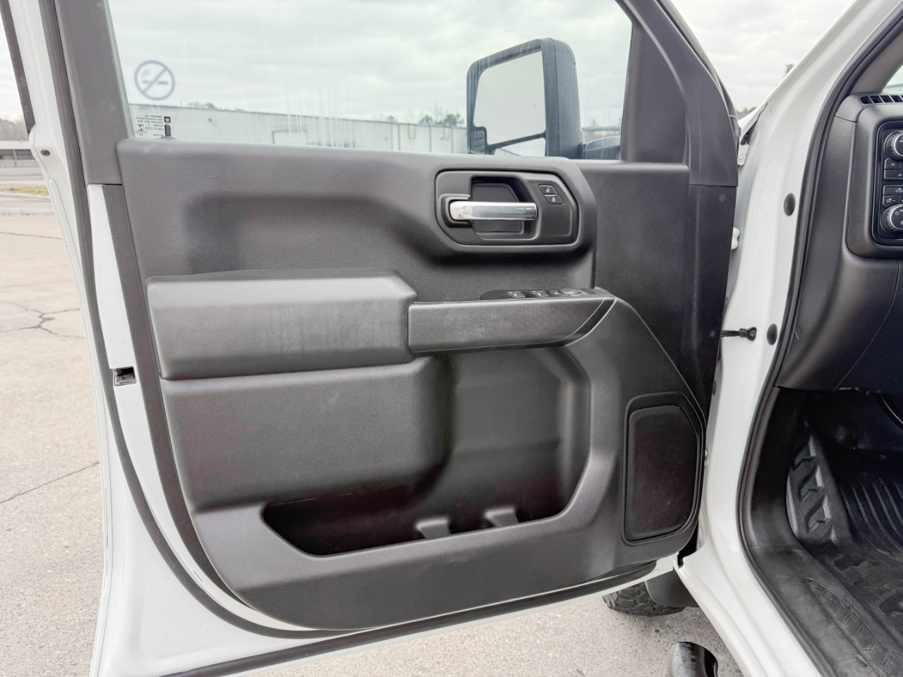 Chevrolet Silverado 3500HD Work Truck Crew Cab 4WD 2023