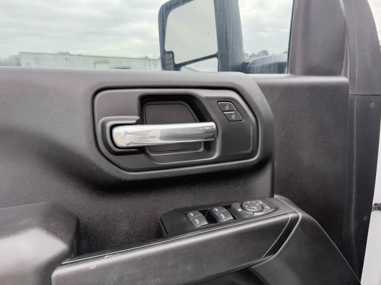 Chevrolet Silverado 3500HD Work Truck Crew Cab 4WD 2023