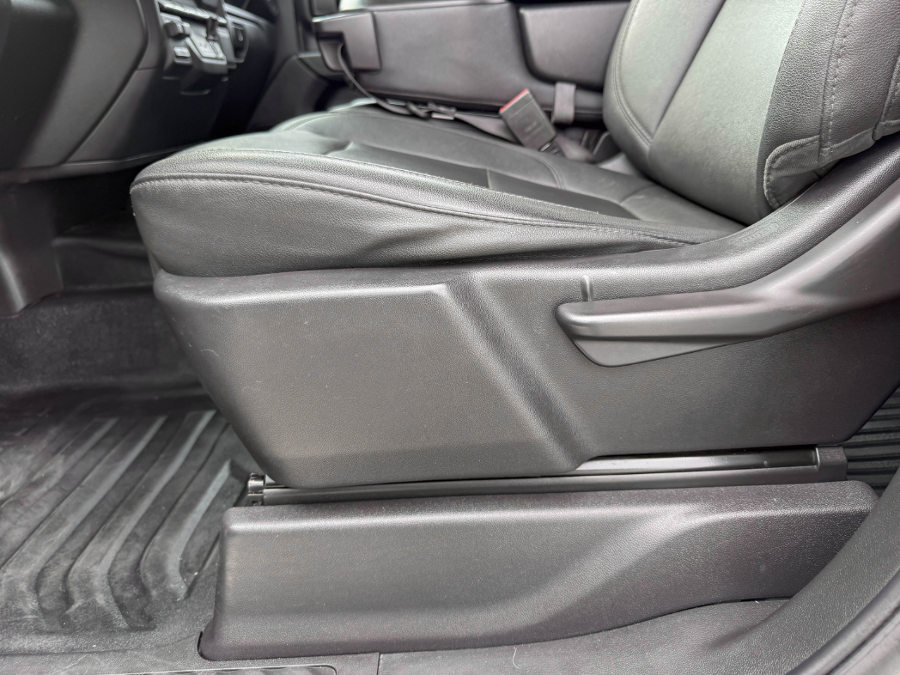 Chevrolet Silverado 3500HD Work Truck Crew Cab 4WD 2023