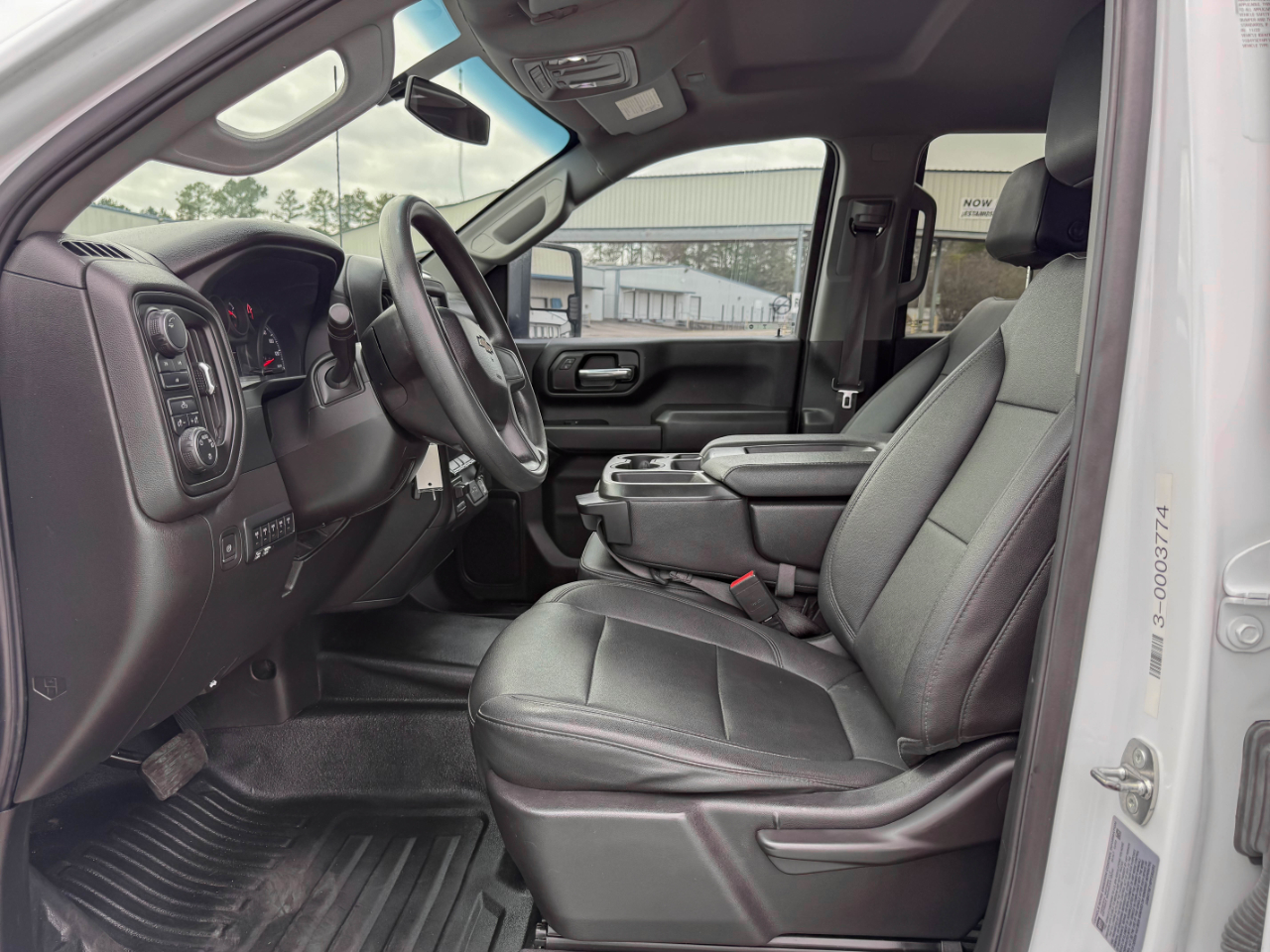 Chevrolet Silverado 3500HD Work Truck Crew Cab 4WD 2023