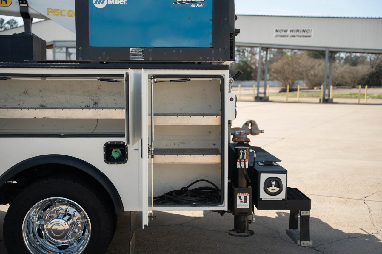 RAM 5500 Regular Cab 4WD DRW 2022