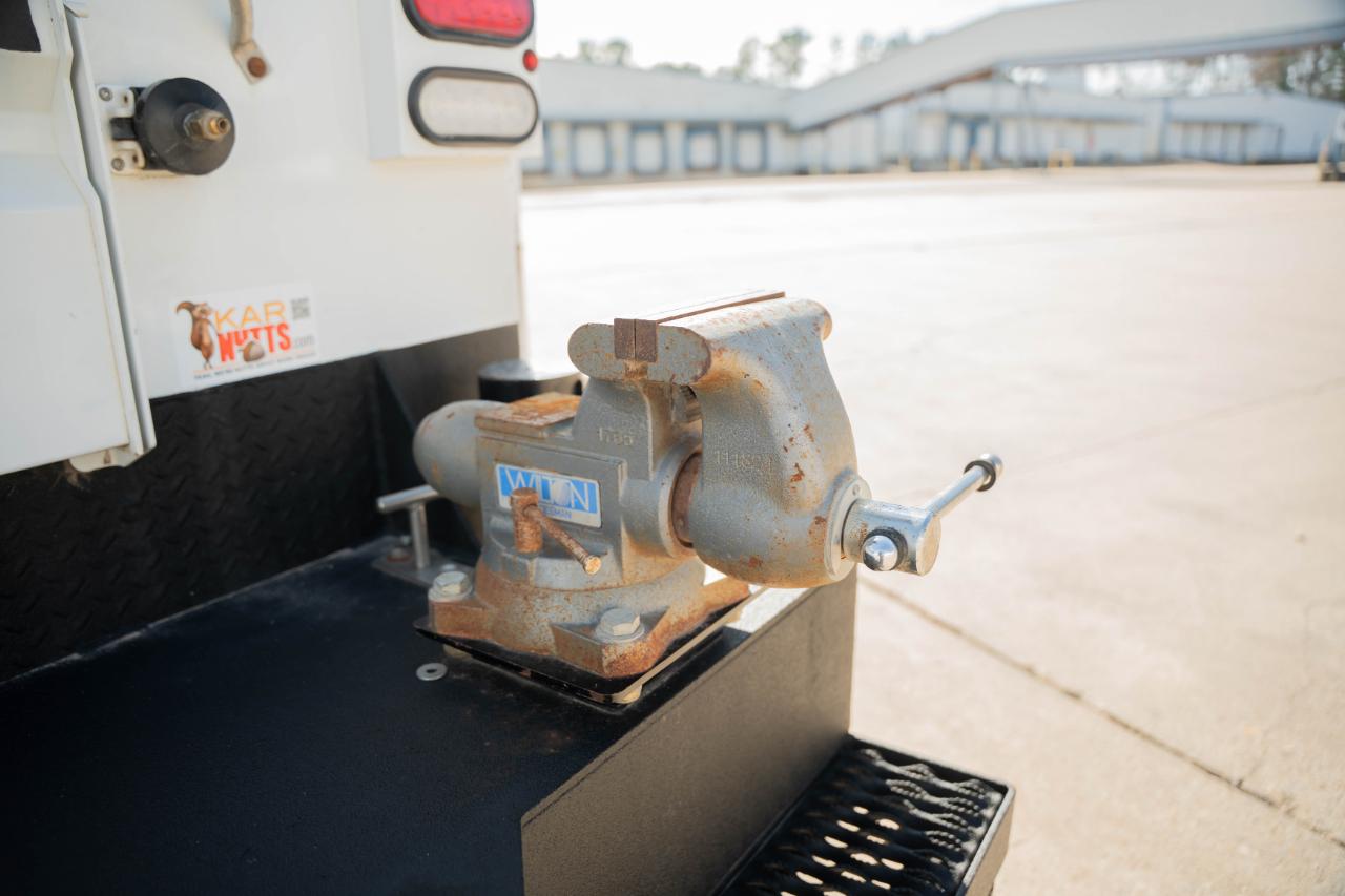 RAM 5500 Regular Cab 4WD DRW 2022