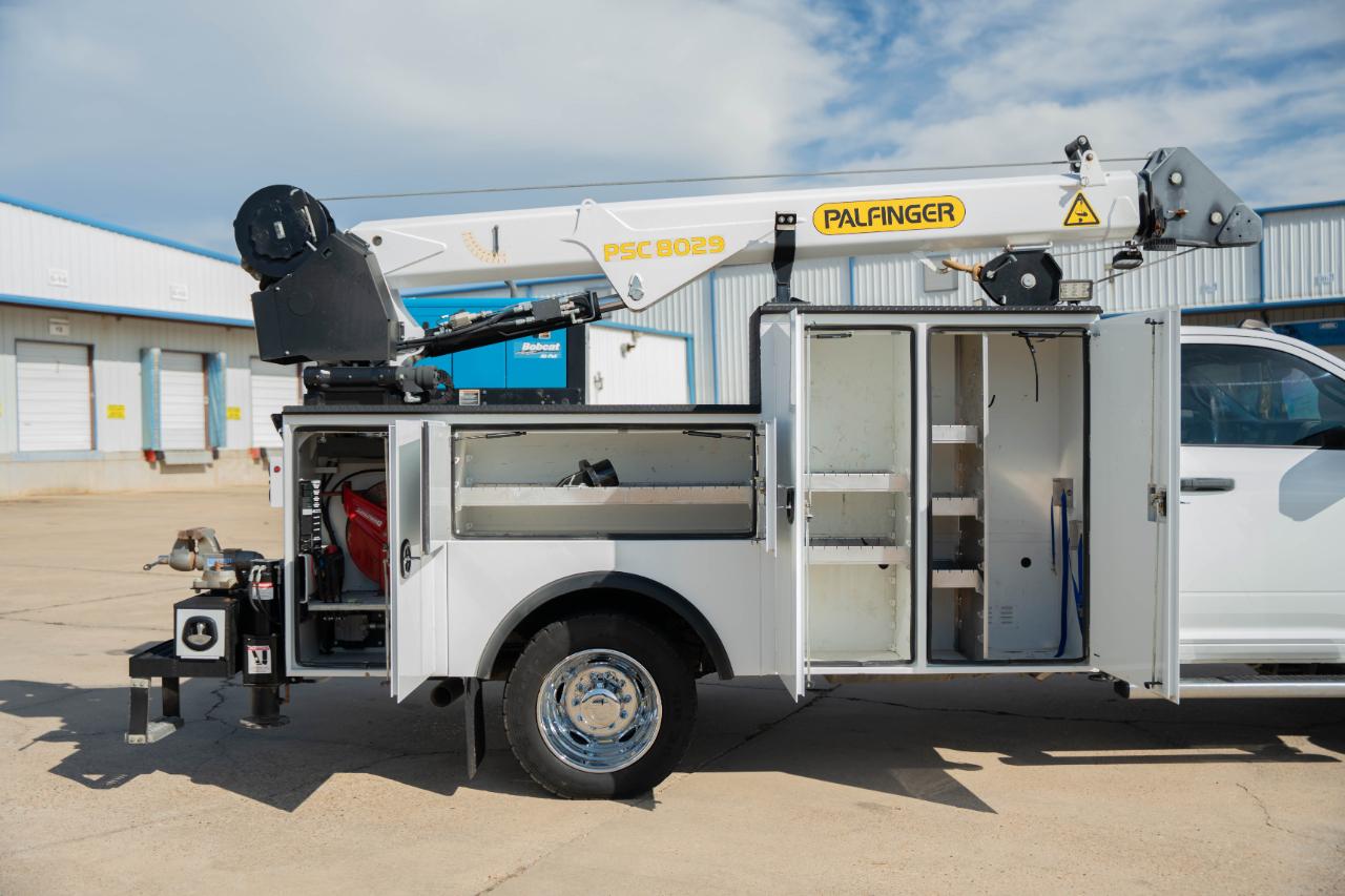 RAM 5500 Regular Cab 4WD DRW 2022