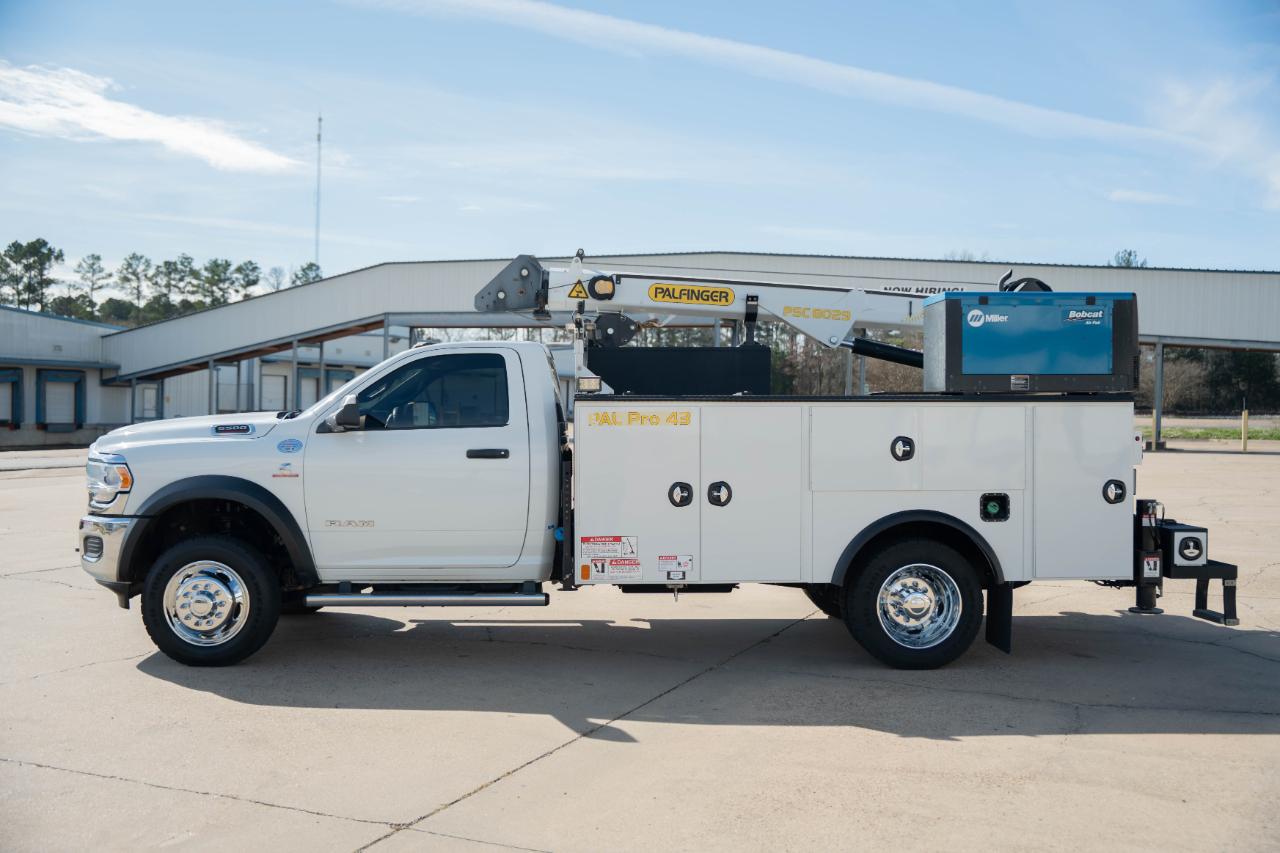 RAM 5500 Regular Cab 4WD DRW 2022