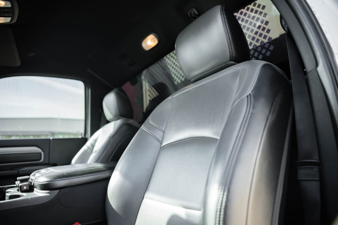 RAM 5500 Regular Cab 4WD DRW 2022