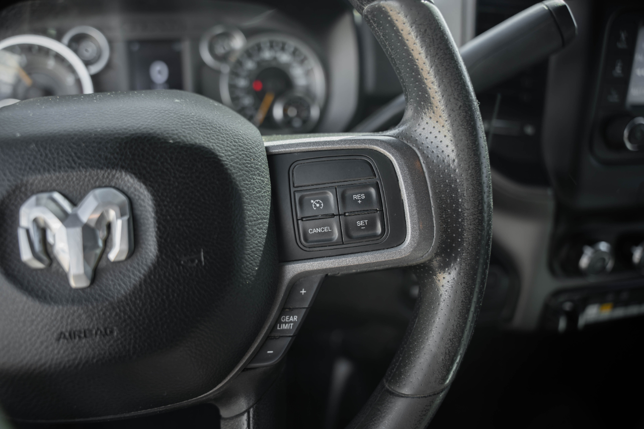 RAM 5500 Regular Cab 4WD DRW 2022