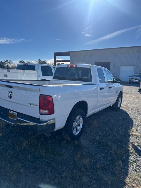 RAM 1500 Classic Tradesman Quad Cab 4WD 2023
