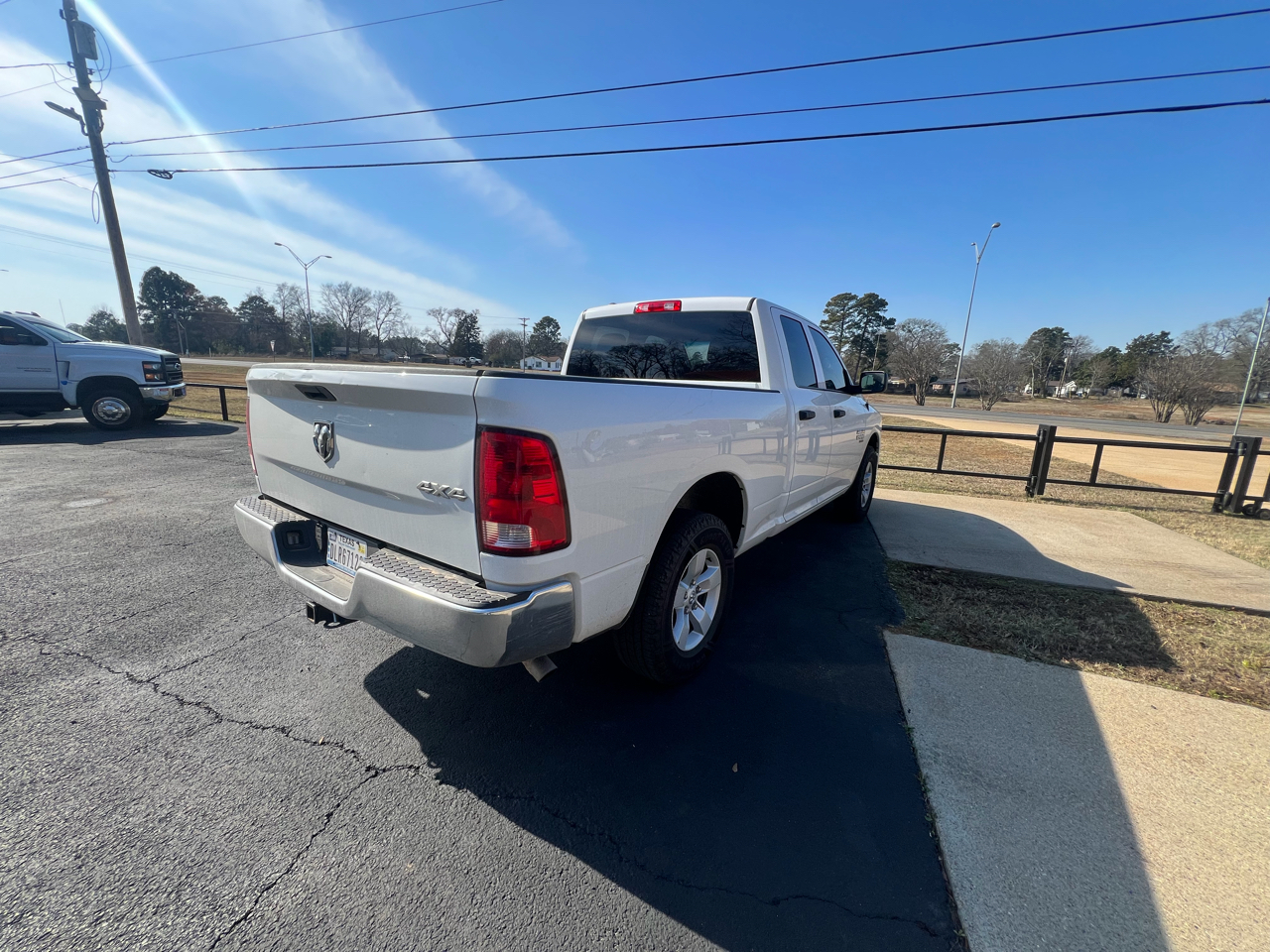 RAM 1500 Classic Tradesman Quad Cab 4WD 2023