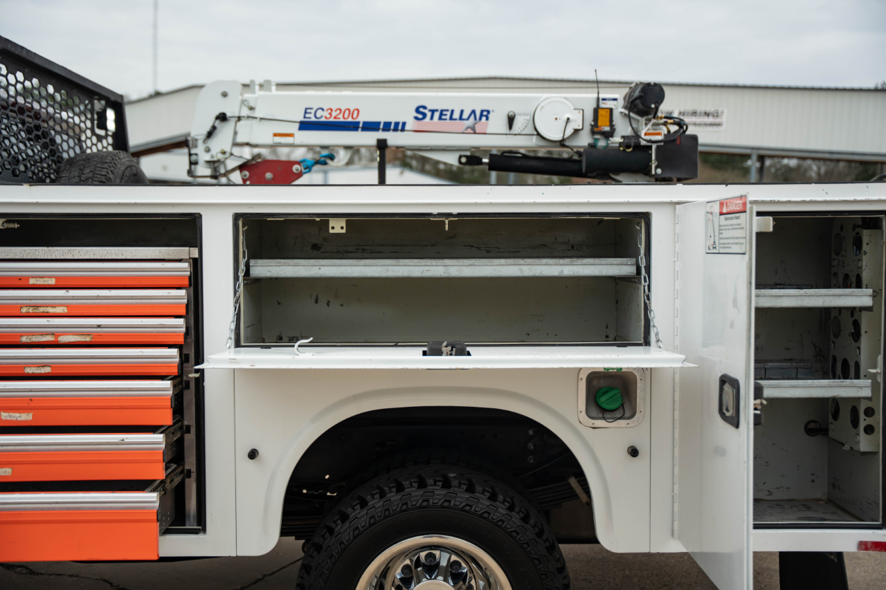 Chevrolet Silverado 3500HD Work Truck Crew Cab 4WD 2023