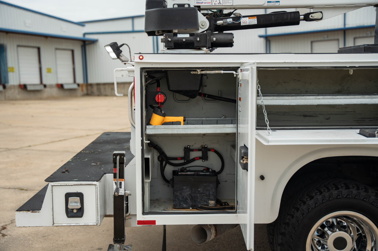 Chevrolet Silverado 3500HD Work Truck Crew Cab 4WD 2023