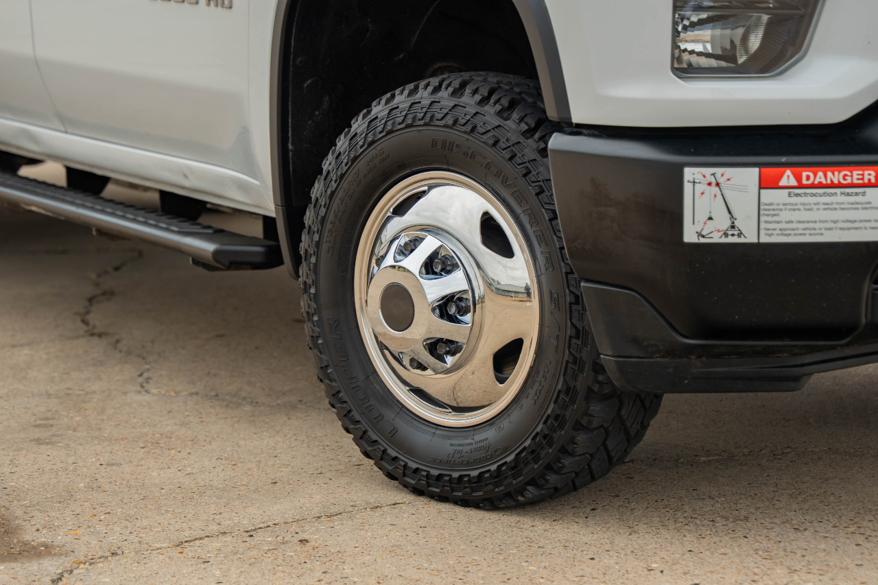 Chevrolet Silverado 3500HD Work Truck Crew Cab 4WD 2023