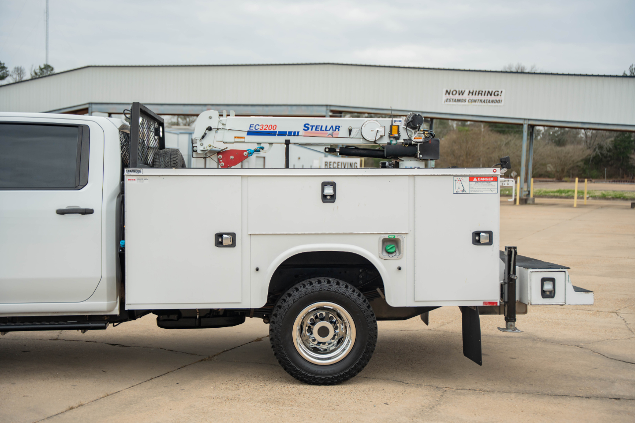 Chevrolet Silverado 3500HD Work Truck Crew Cab 4WD 2023