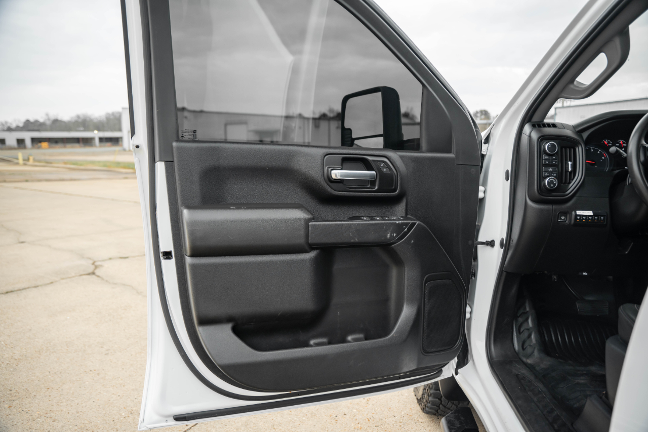 Chevrolet Silverado 3500HD Work Truck Crew Cab 4WD 2023