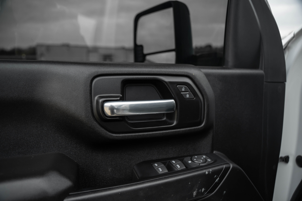 Chevrolet Silverado 3500HD Work Truck Crew Cab 4WD 2023