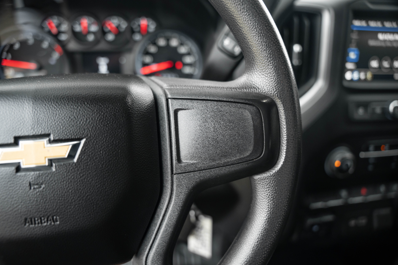 Chevrolet Silverado 3500HD Work Truck Crew Cab 4WD 2023