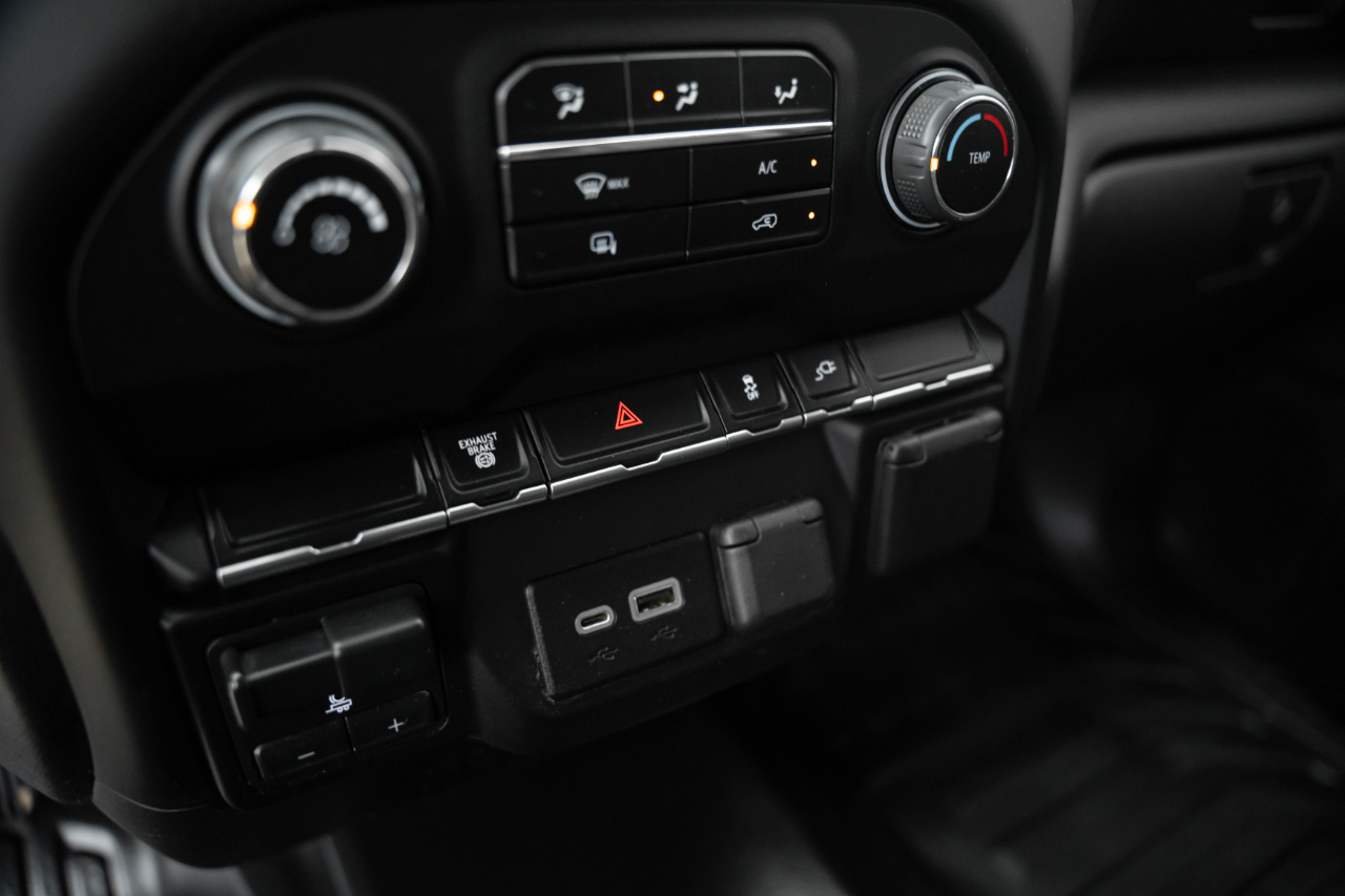 Chevrolet Silverado 3500HD Work Truck Crew Cab 4WD 2023