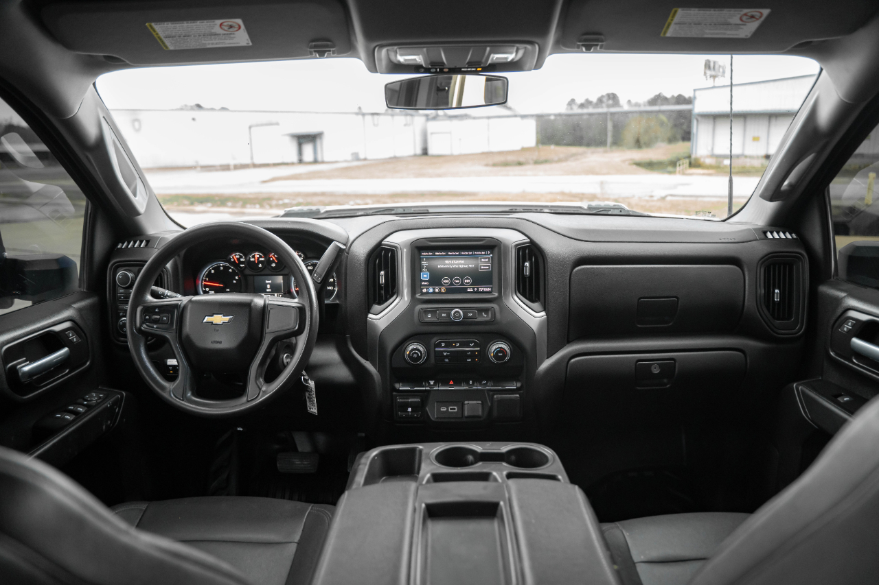 Chevrolet Silverado 3500HD Work Truck Crew Cab 4WD 2023